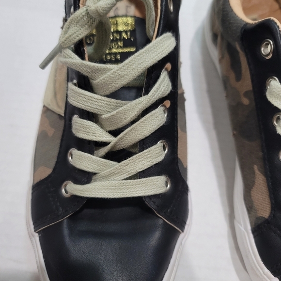 Vintage Havana Property Sneakers - Picture 5 of 15